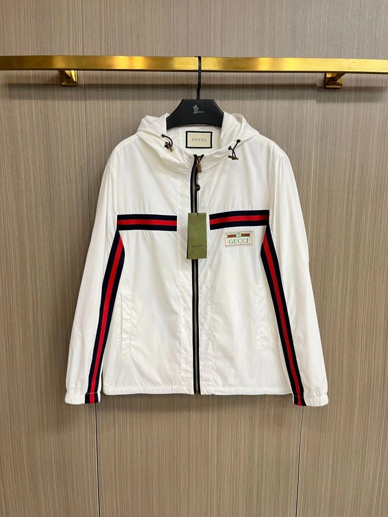 Gucci Outwear Versatile 128054