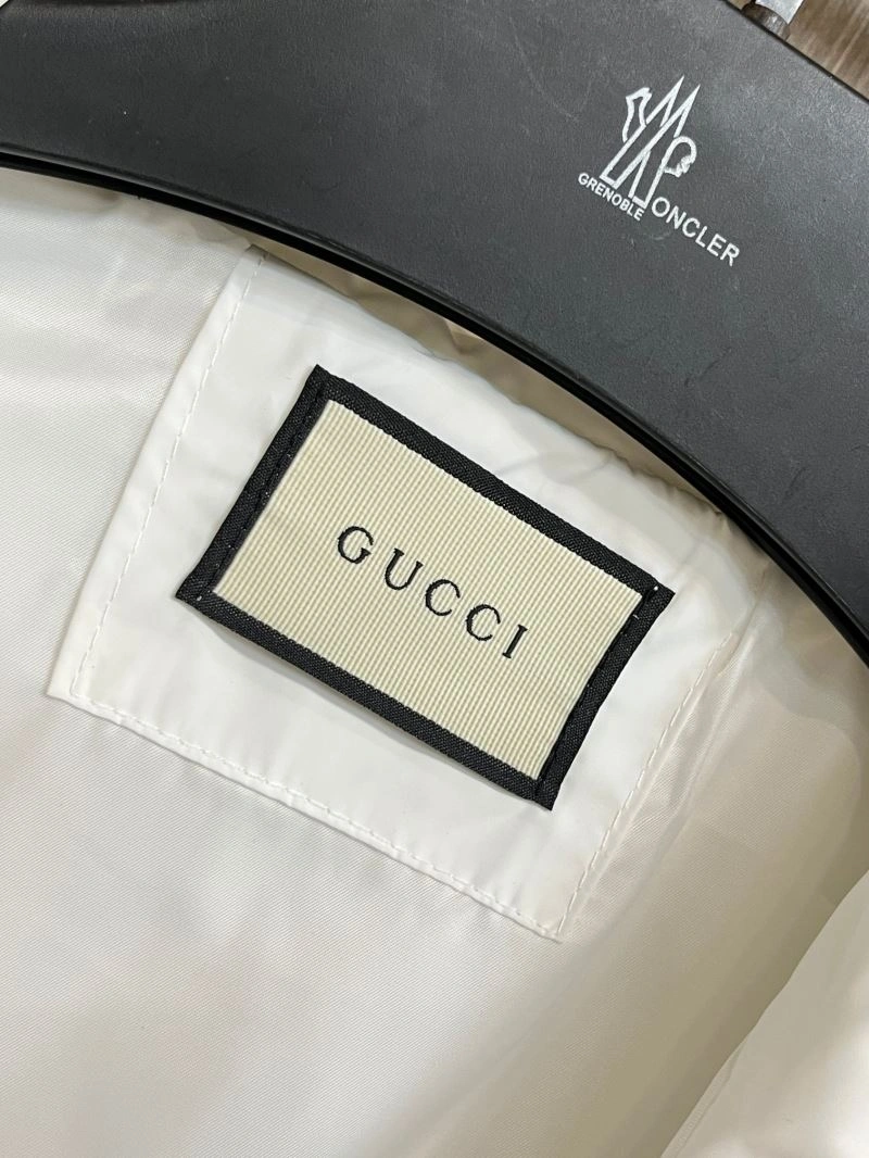Gucci Outwear Versatile 128054
