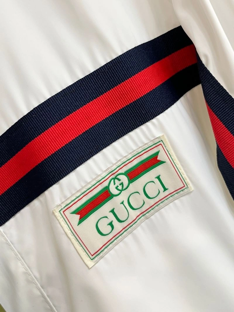 Gucci Outwear Versatile 128054