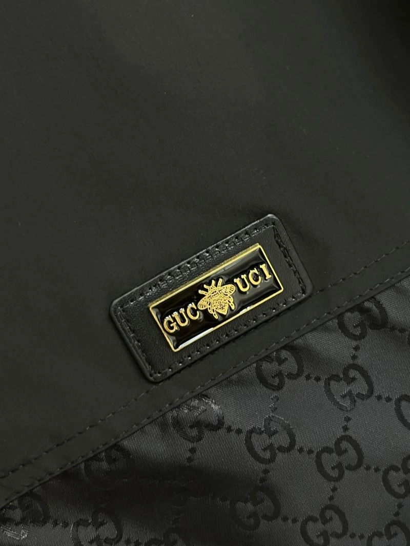 Gucci Outwear Bold 128072