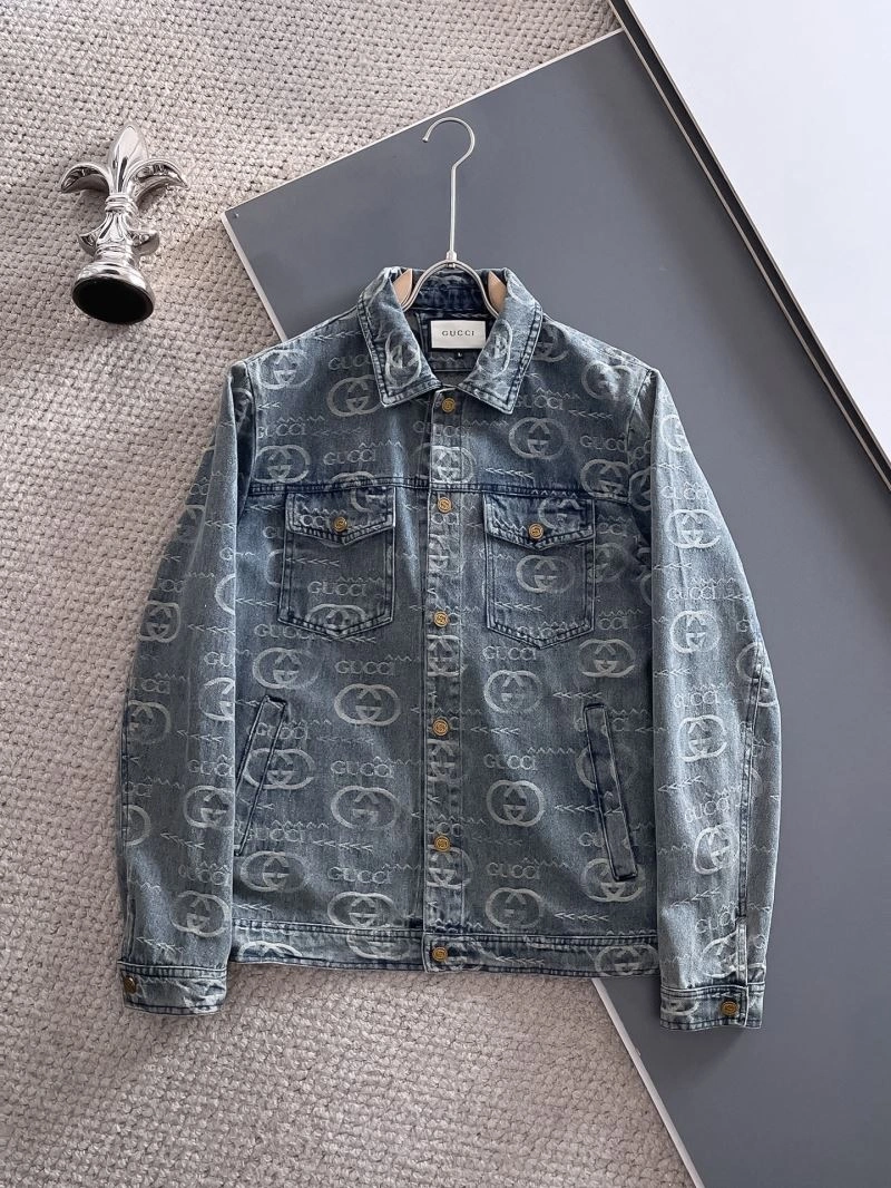 Minimalist Gucci Outwear 128062
