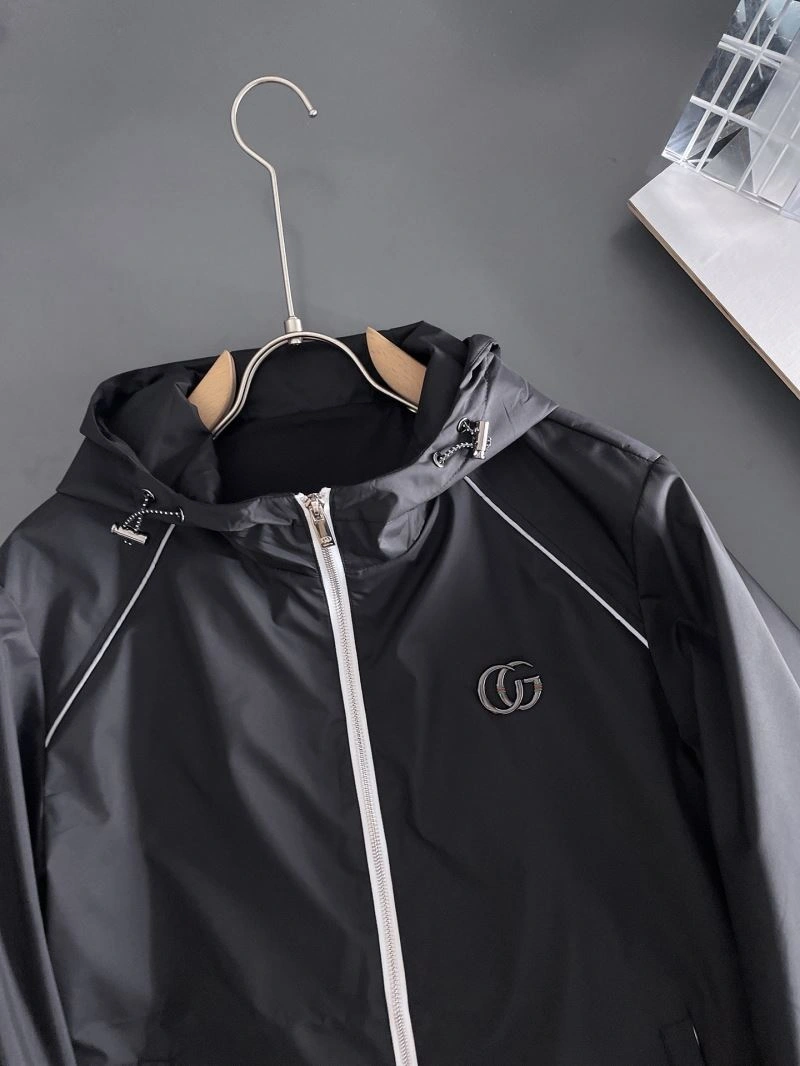 Practical Gucci Outwear 128056