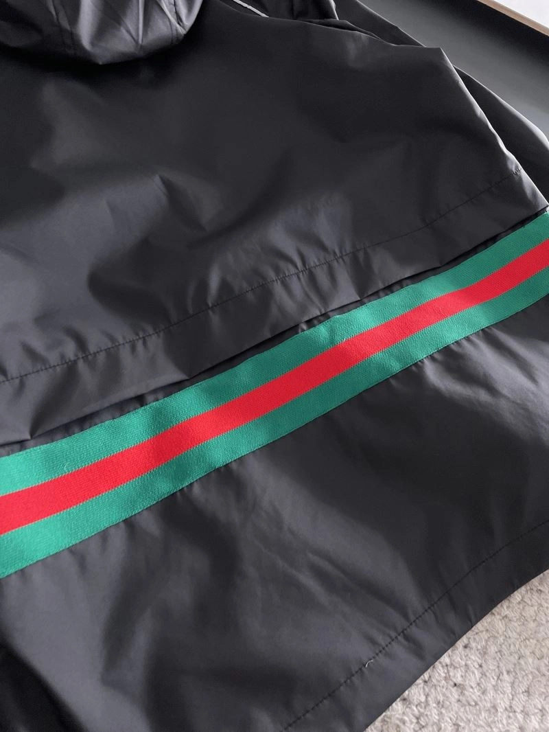 Practical Gucci Outwear 128056
