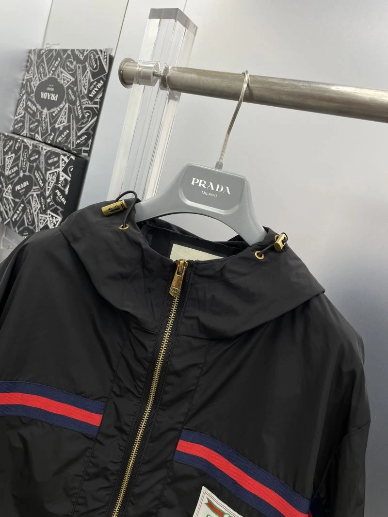 HighPerformance Gucci Outwear 128035