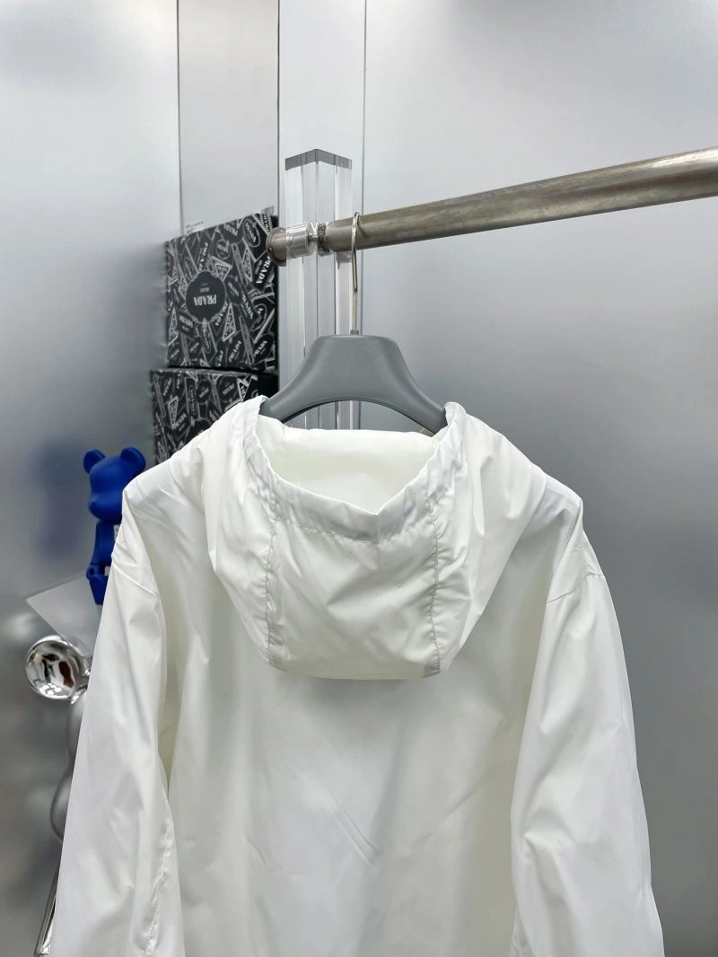 Gucci Outwear Refined 128036