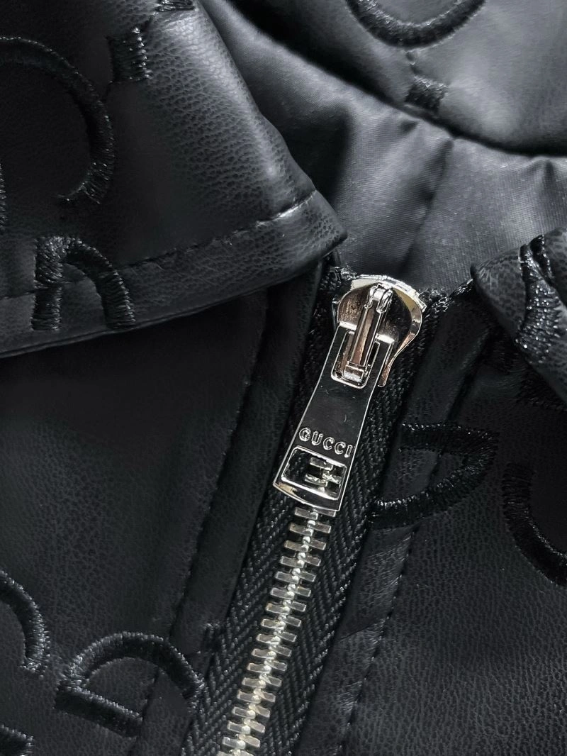 Stretchable Gucci Outwear 128046
