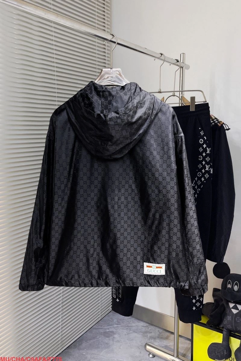 Elegant Gucci Outwear 127747