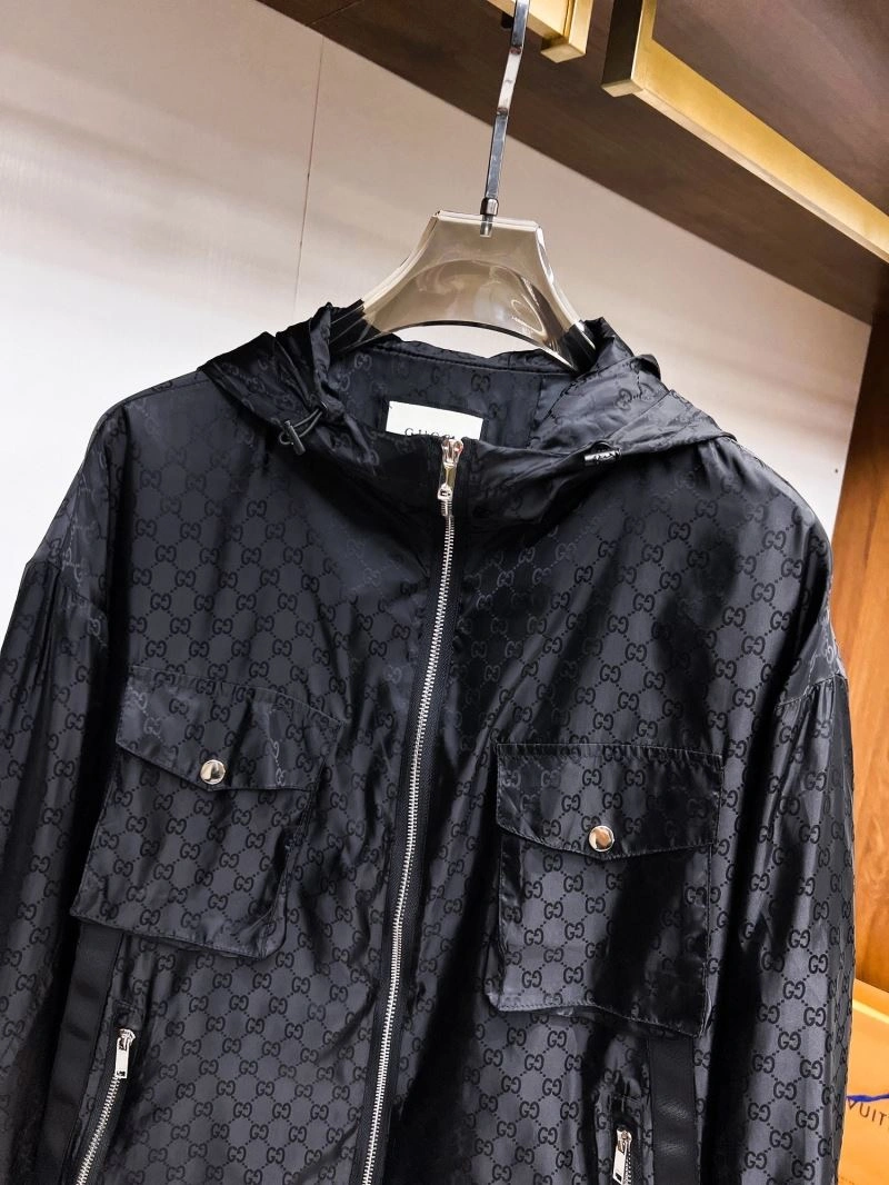 Elegant Gucci Outwear 127747