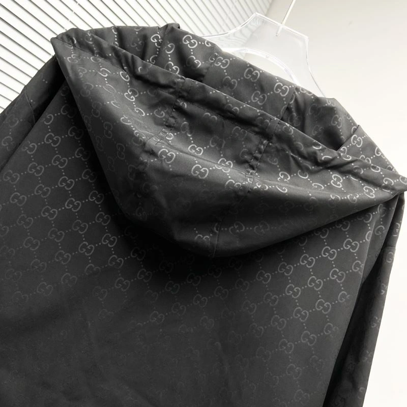 Gucci Outwear Breathable 127718