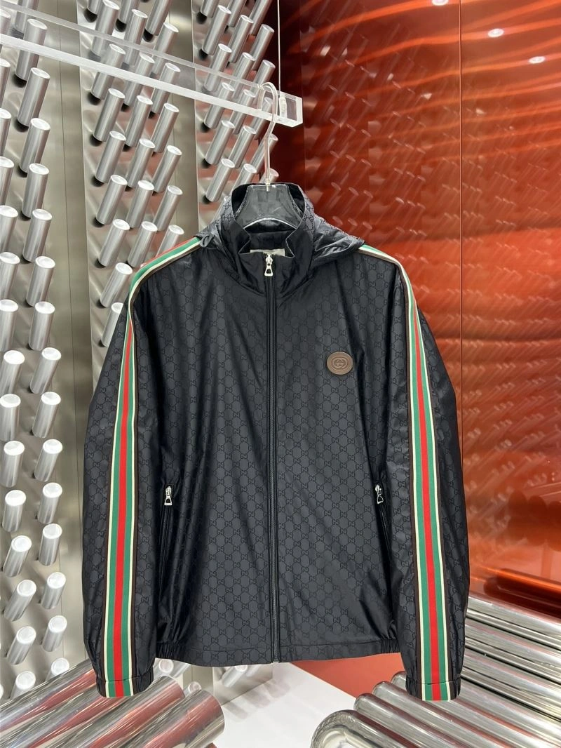 Gucci Outwear Youthful 127703
