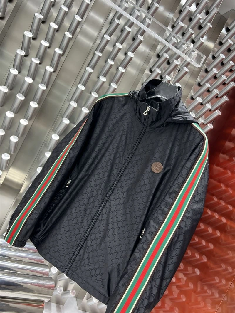 Gucci Outwear Youthful 127703