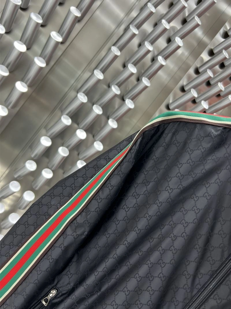 Gucci Outwear Youthful 127703