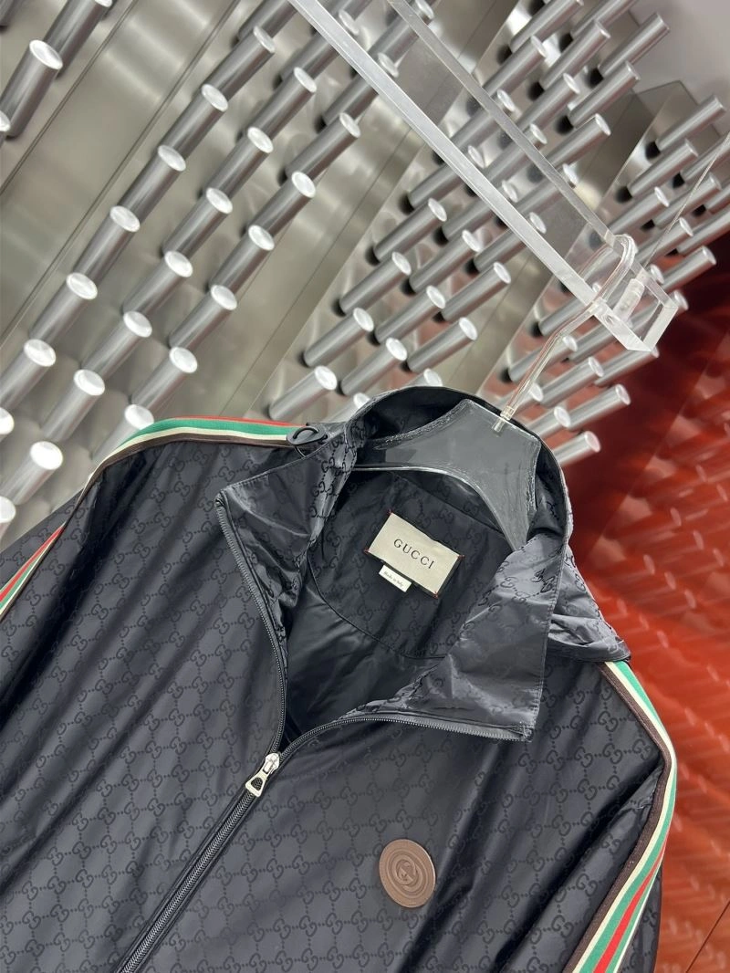 Gucci Outwear Youthful 127703