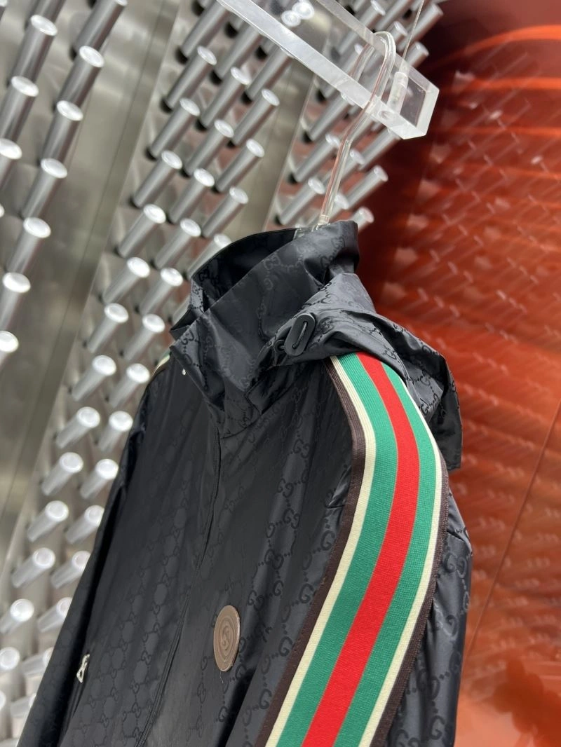 Gucci Outwear Youthful 127703