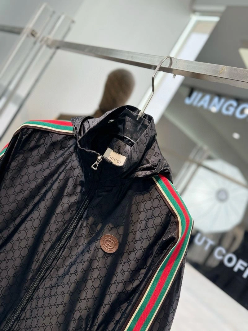 Gucci Outwear Breathable 127695