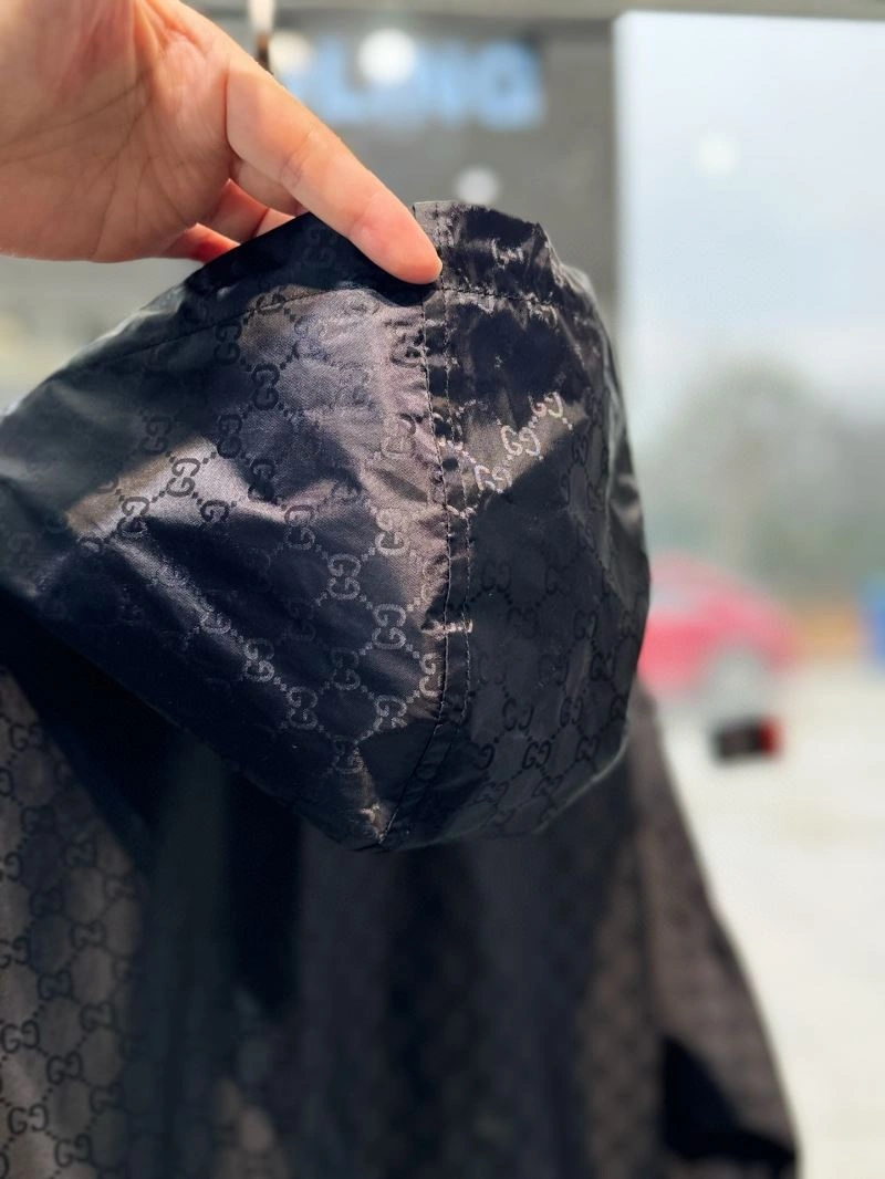 Gucci Outwear Breathable 127695