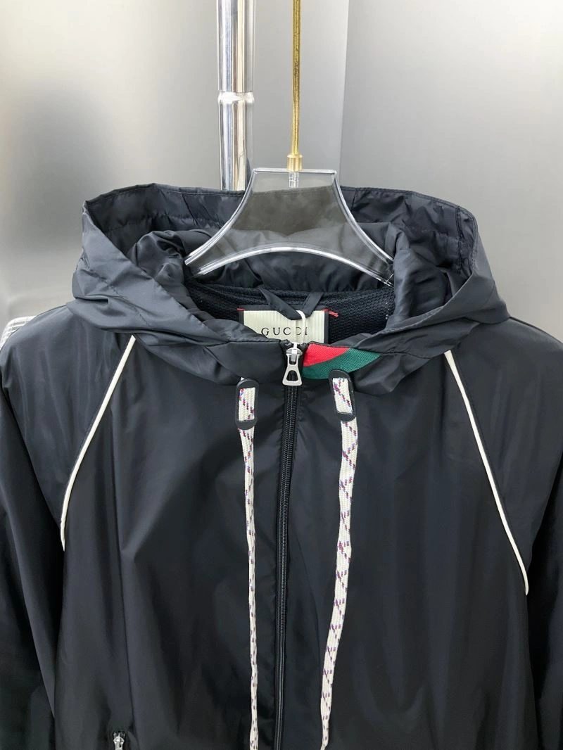 Minimalist Gucci Outwear 127694