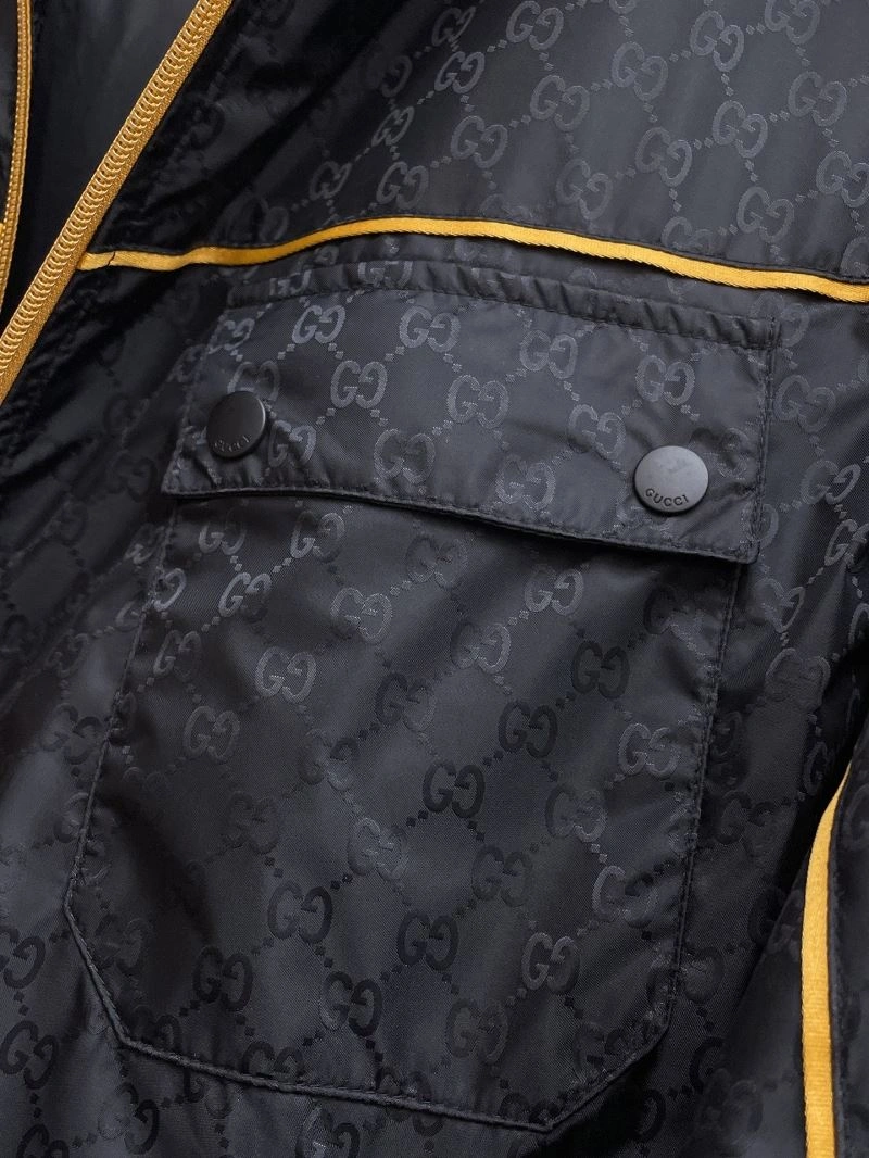 Gucci Outwear EasyMatch 127686