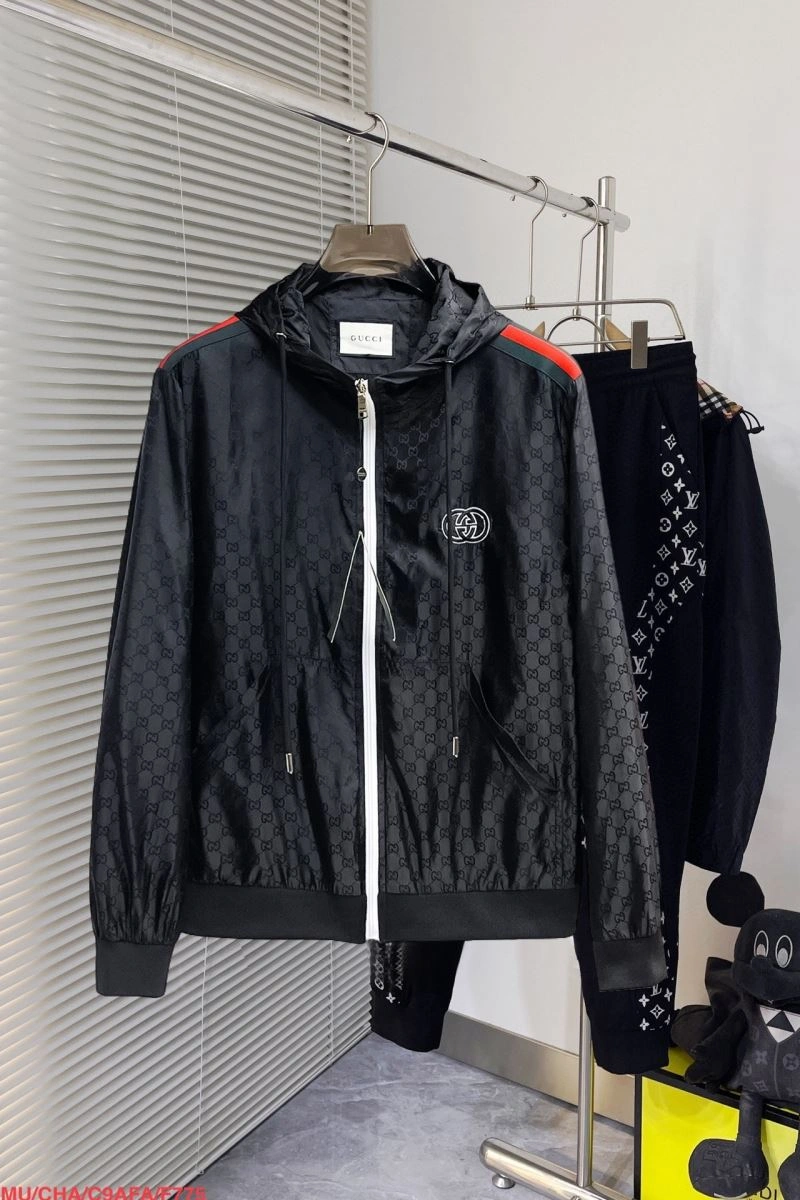 Gucci Outwear WaterResistant 127671