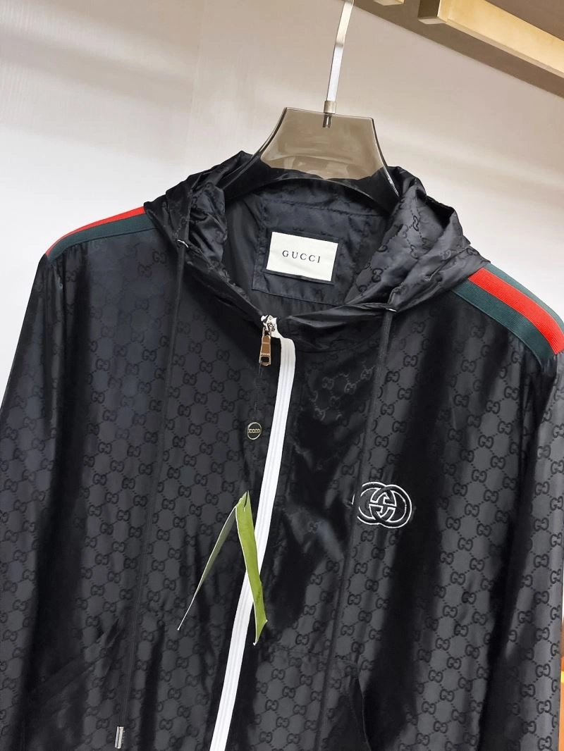 Gucci Outwear WaterResistant 127671