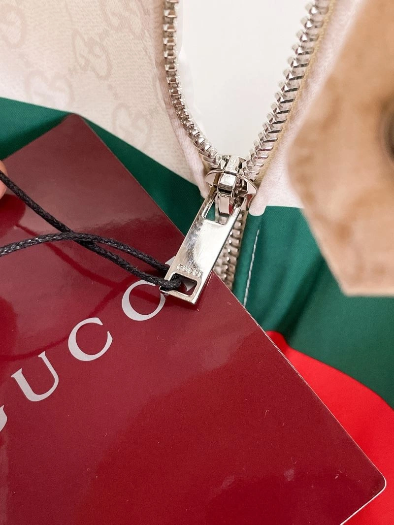 Sleek Gucci Outwear 127670