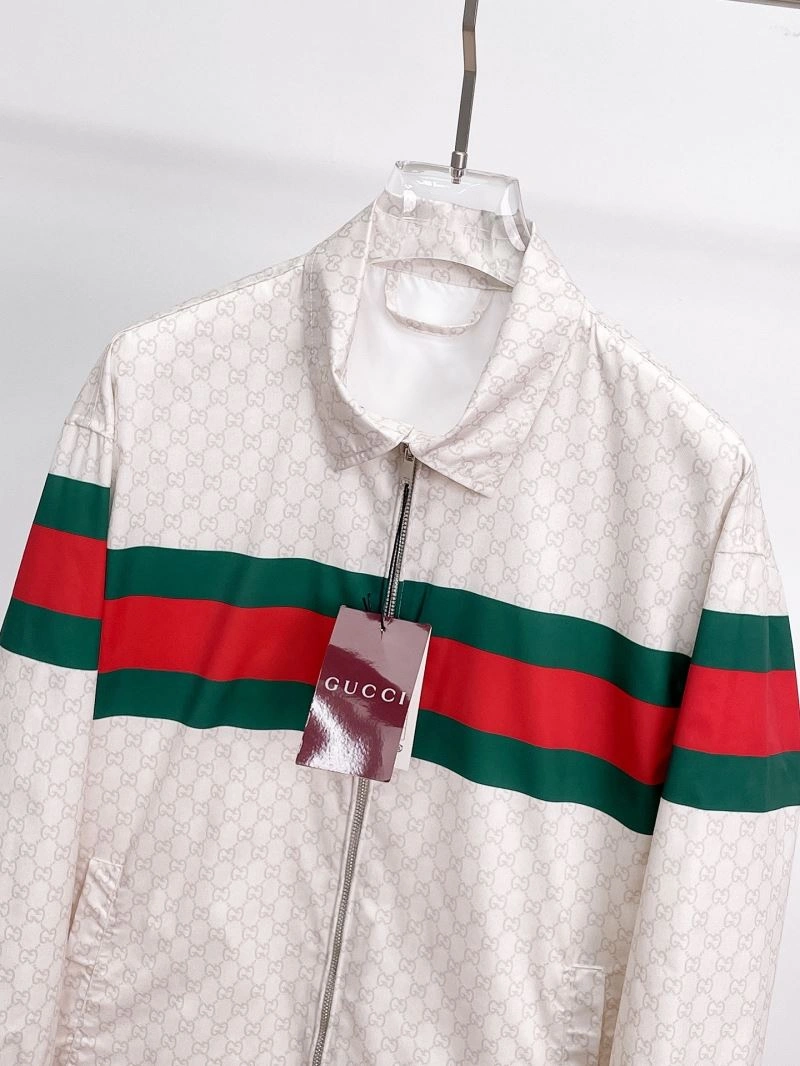 Sleek Gucci Outwear 127670
