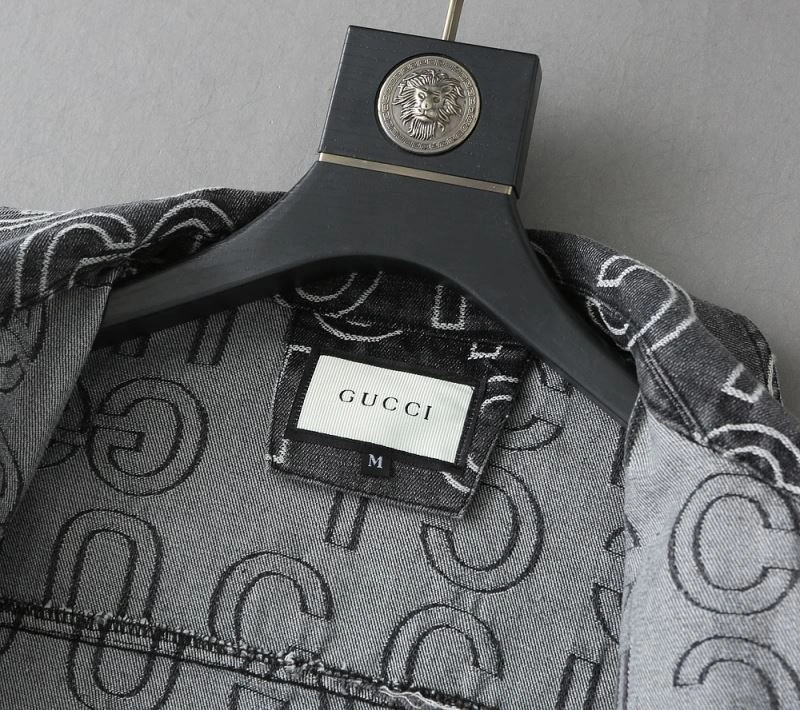 Gucci Outwear Resilient 127659