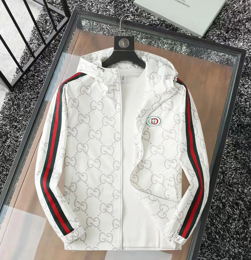 Flexible Gucci Outwear 127633