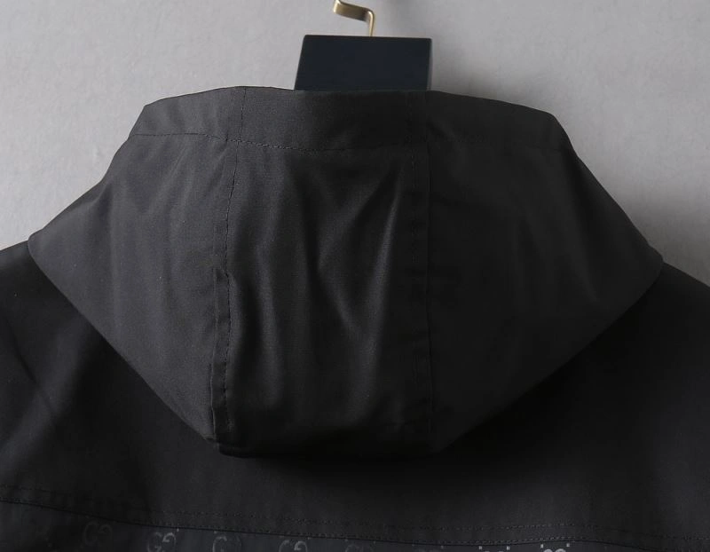 Gucci Outwear Breathable 127635