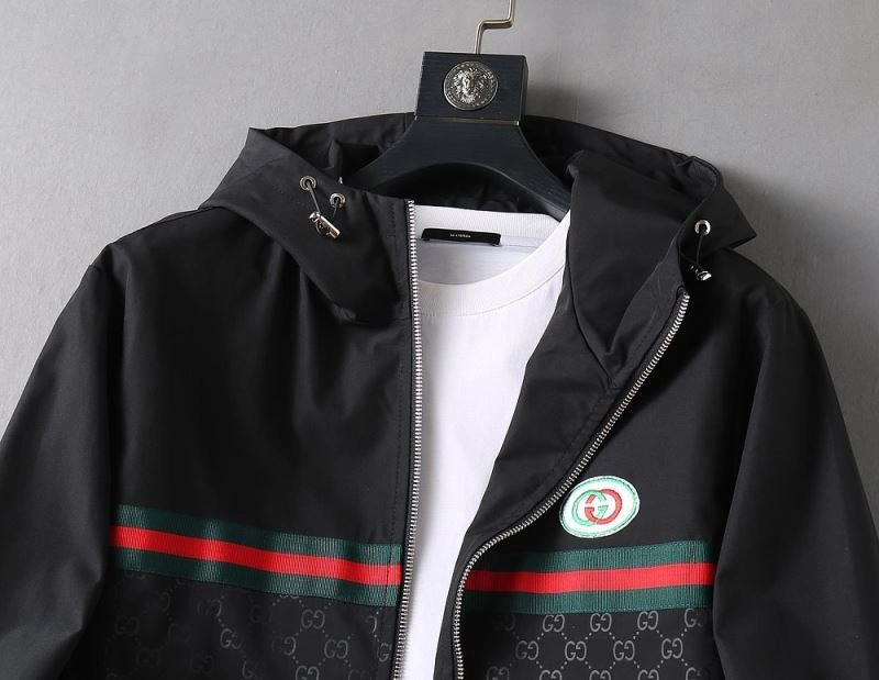 Gucci Outwear Breathable 127635