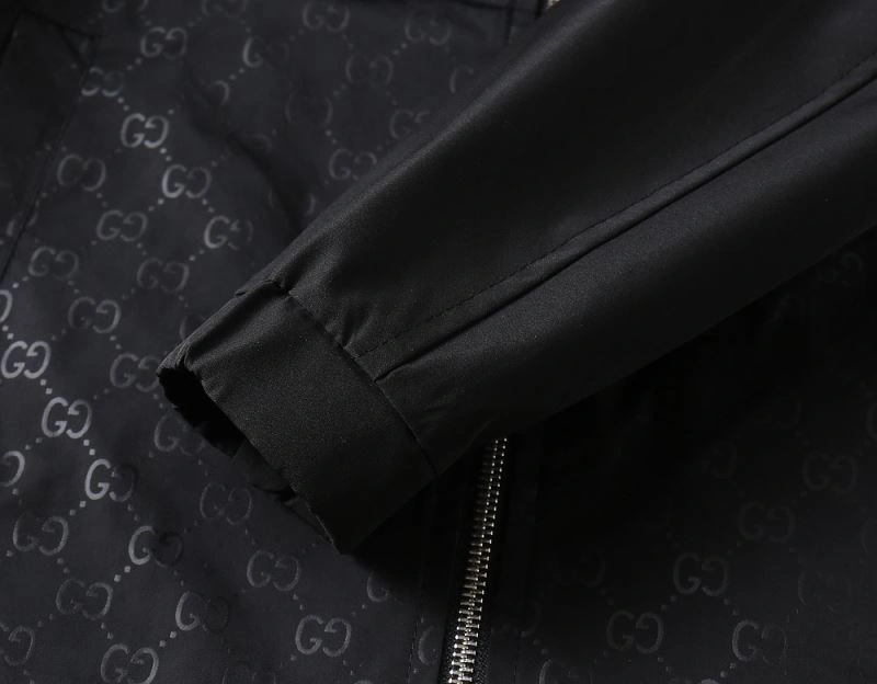Gucci Outwear Breathable 127635