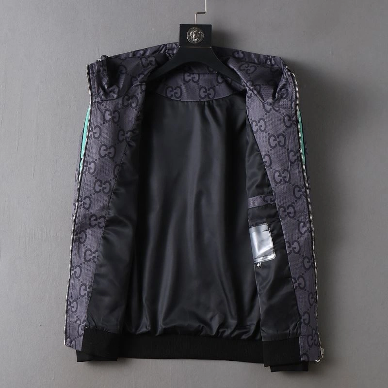 Breathable Gucci Outwear 127649