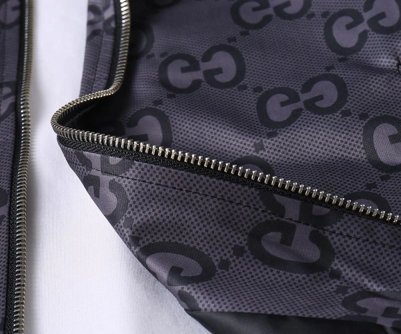 Breathable Gucci Outwear 127649