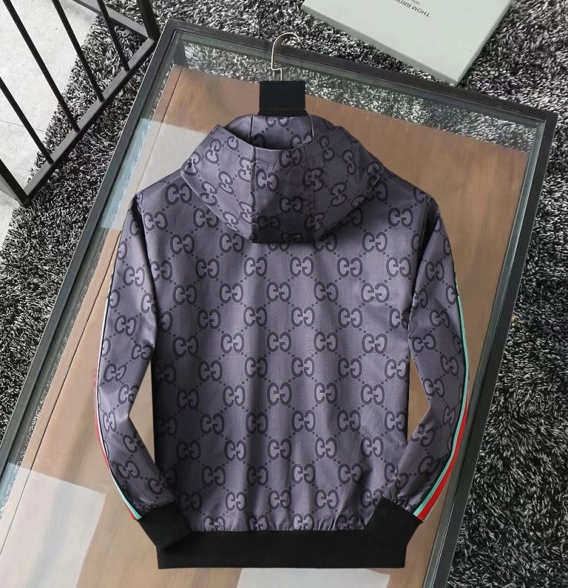 Breathable Gucci Outwear 127649