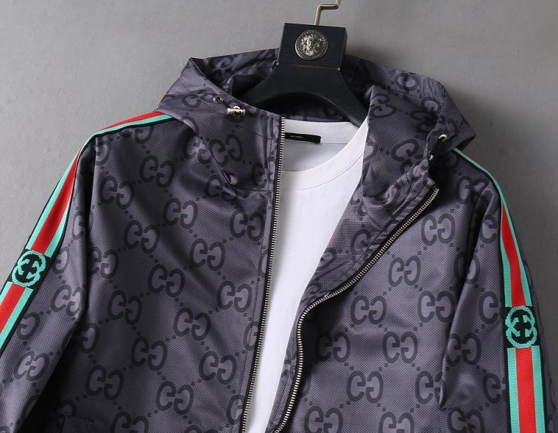 Breathable Gucci Outwear 127649