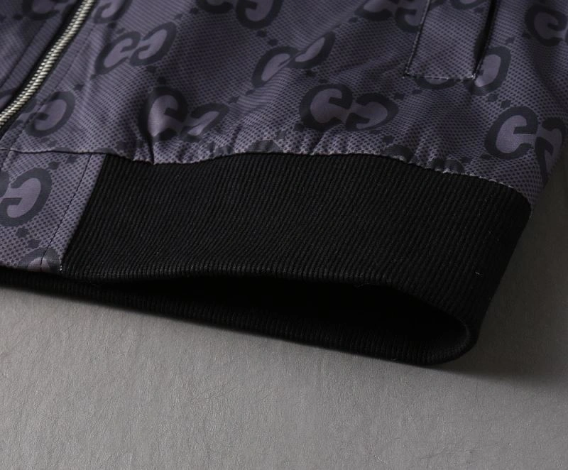 Breathable Gucci Outwear 127649