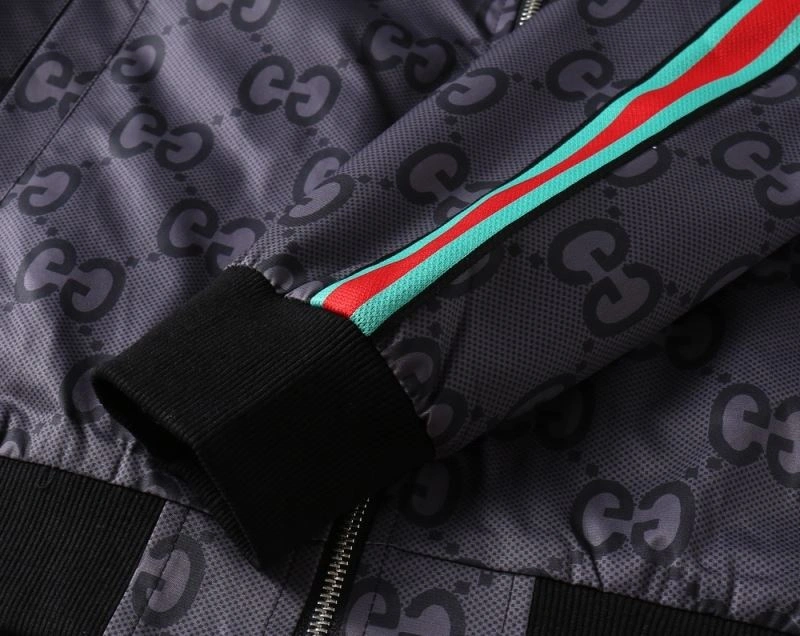 Breathable Gucci Outwear 127649