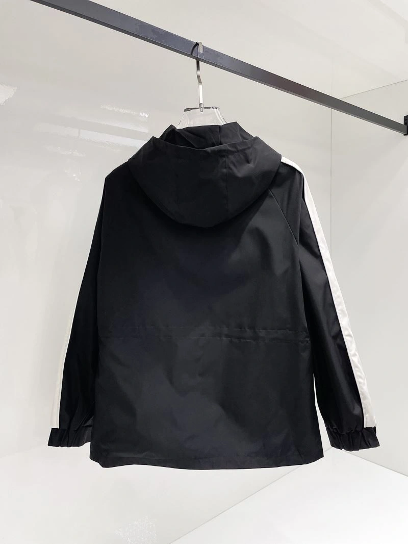 Comfortable Gucci Outwear 127630
