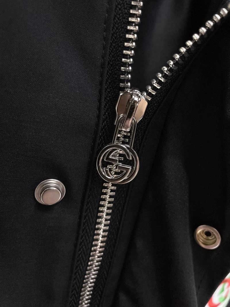 Comfortable Gucci Outwear 127630
