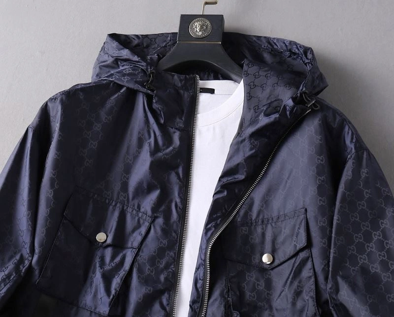 Versatile Gucci Outwear 127628