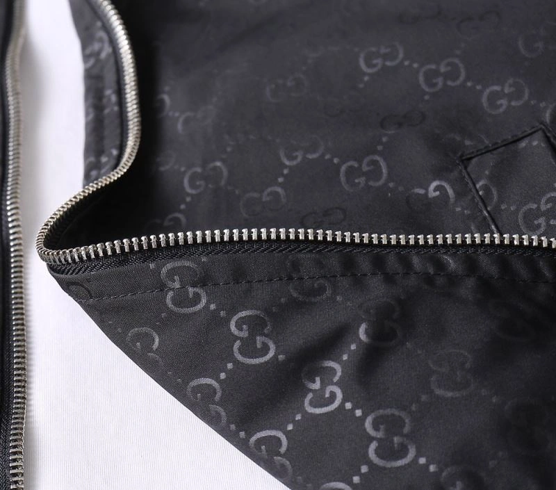 Durable Gucci Outwear 127625