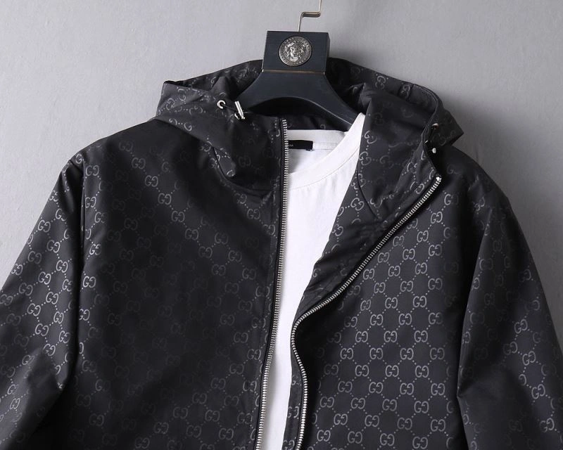 Durable Gucci Outwear 127625