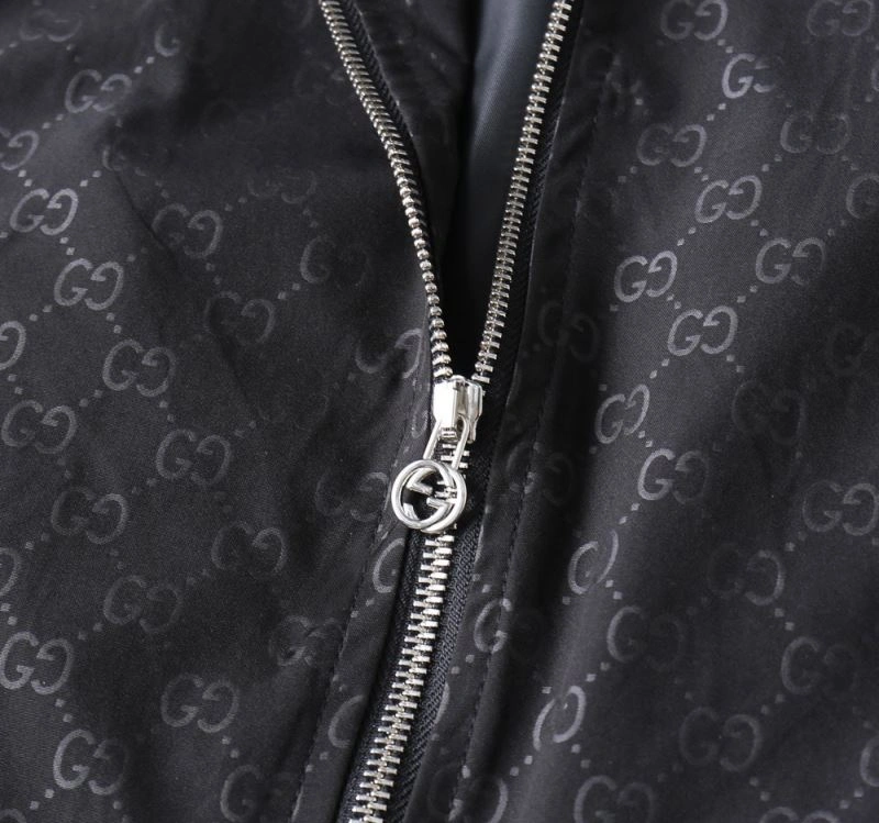 Durable Gucci Outwear 127625