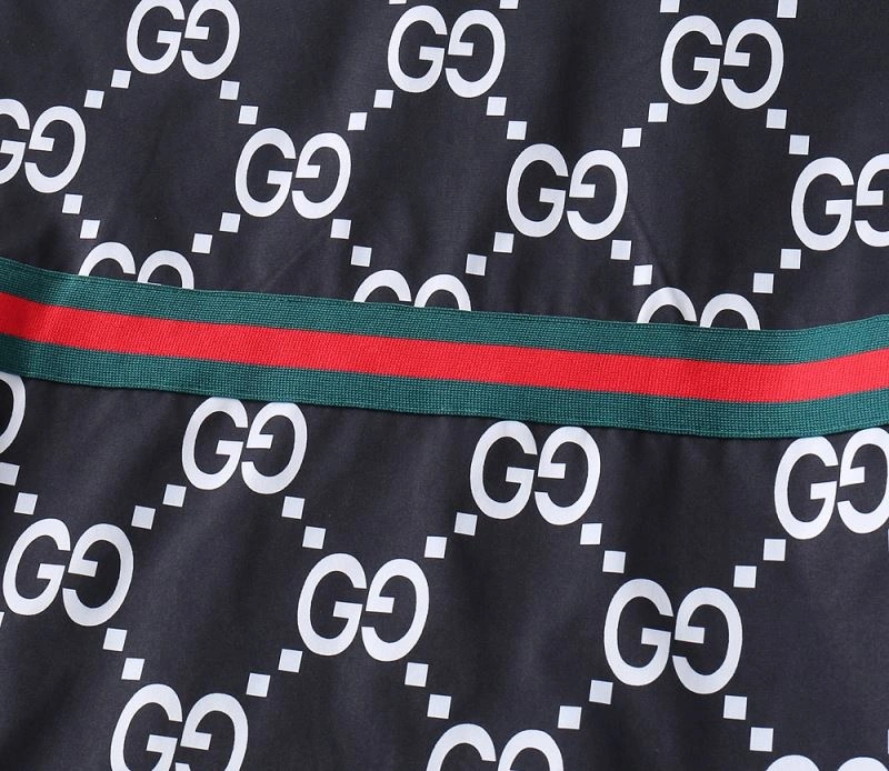 Unique Gucci Outwear 127619