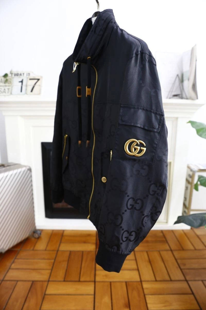 Gucci Outwear Seasonal 127594