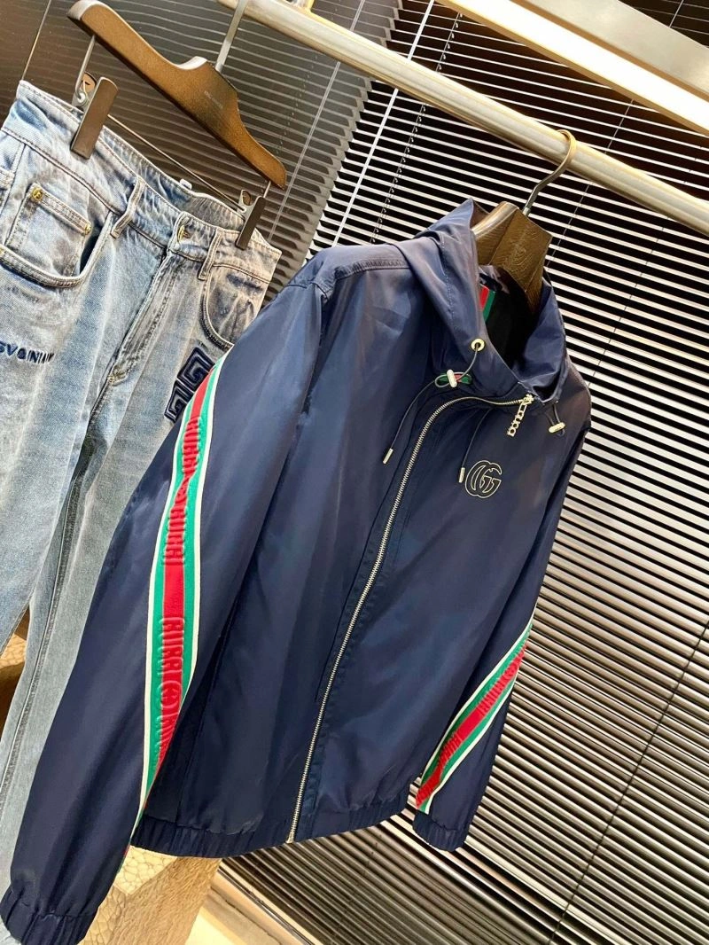 Gucci Outwear Bright 127584