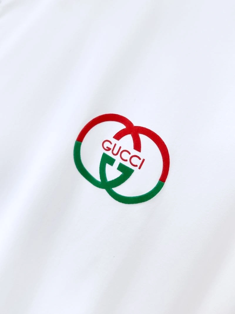 Bold Gucci Outwear 127585