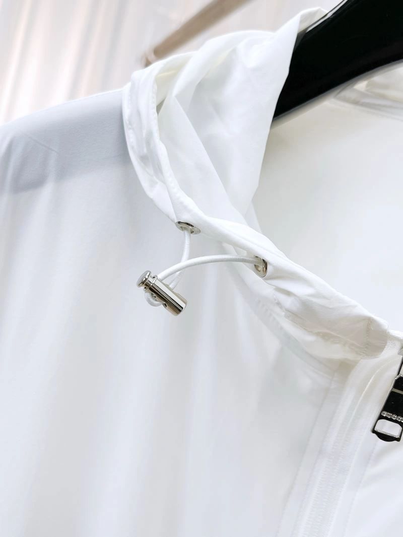 Bold Gucci Outwear 127585