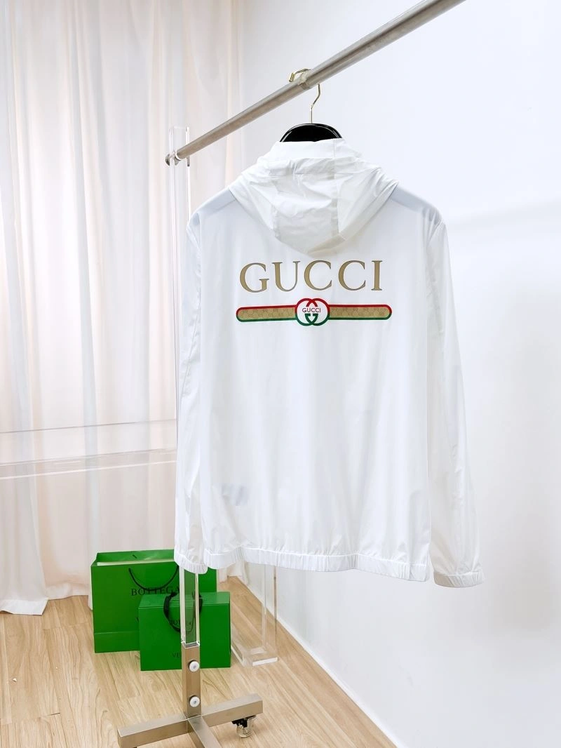 Bold Gucci Outwear 127585