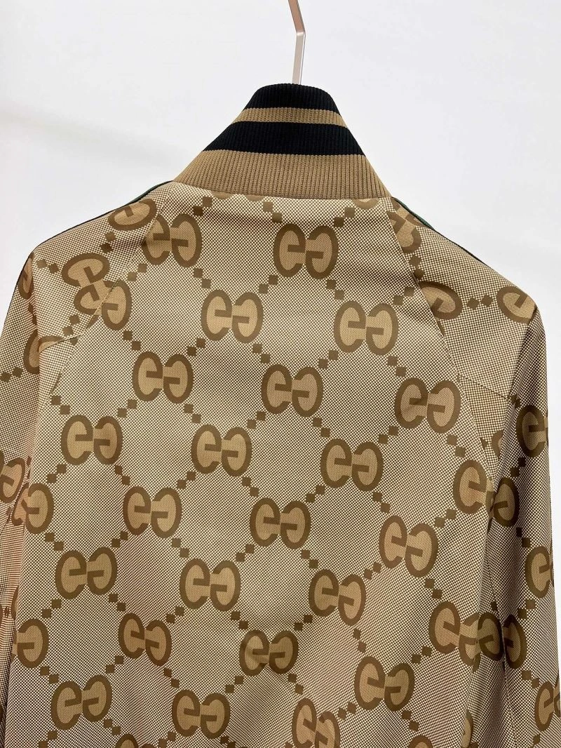 WaterResistant Gucci Outwear 127579